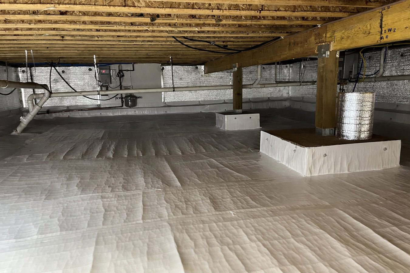 Crawl space vapor barrier in Odessa, TX